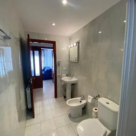 圣安东尼公寓 * 里贝斯的弗里瑟